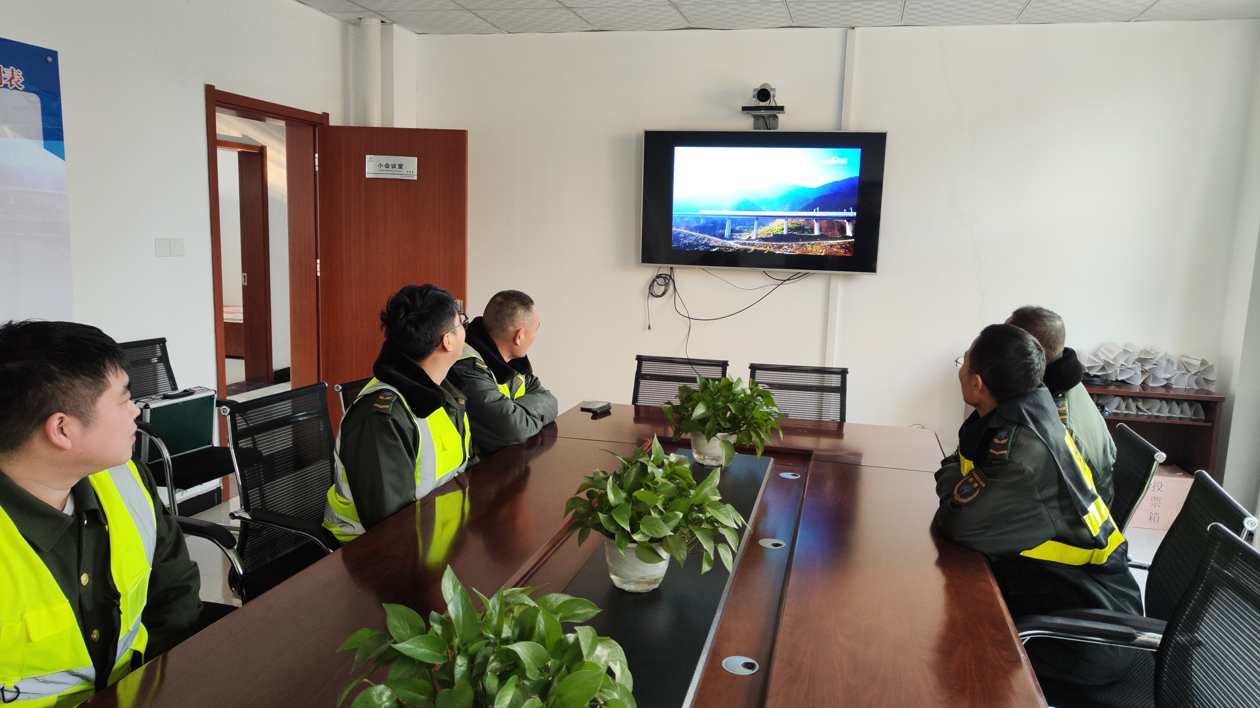 榜样9.jpg 榜样9.jpg