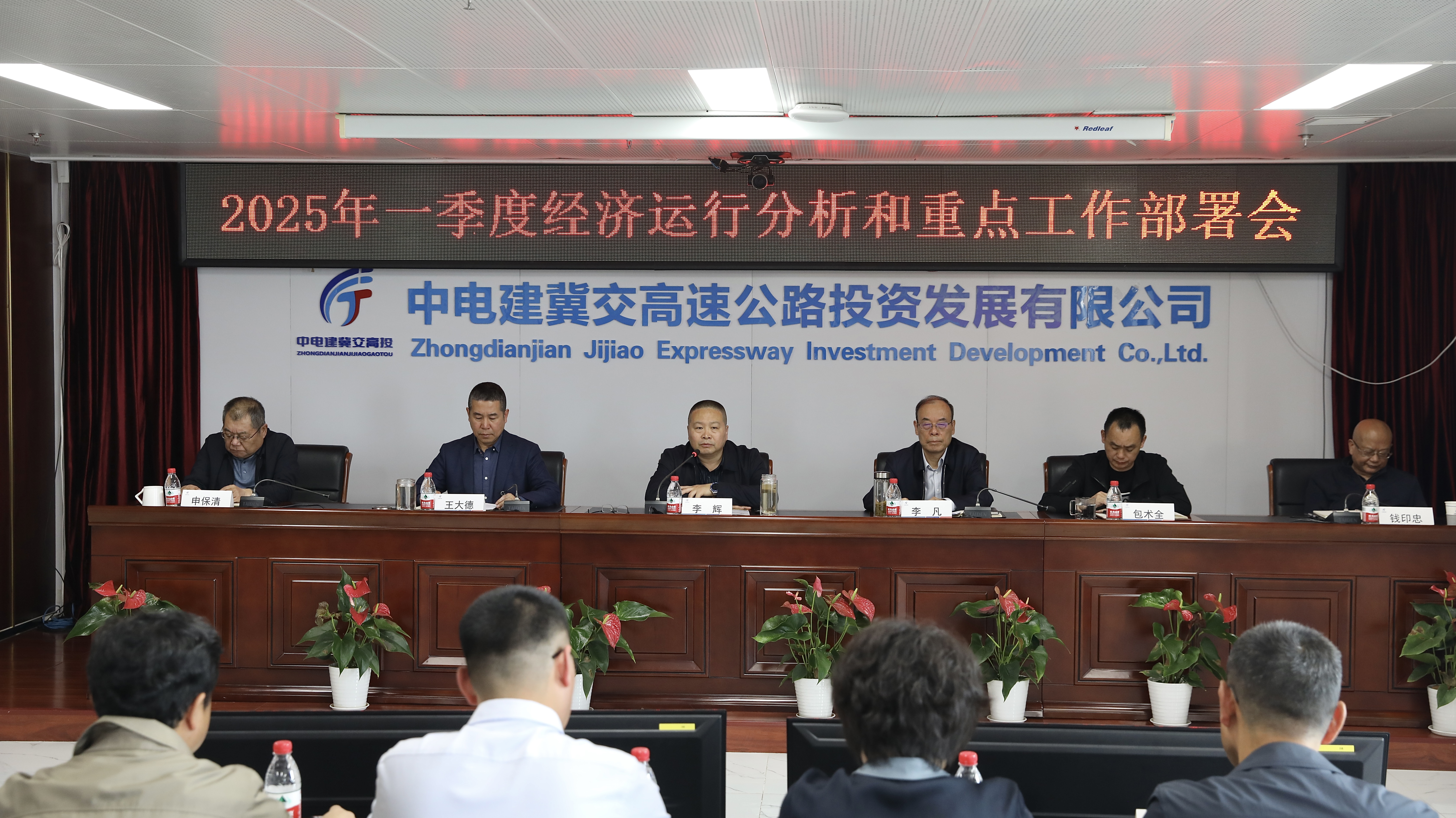 C:\Users\Administrator\Desktop\1.jpg C:\Users\Administrator\Desktop\1.jpg