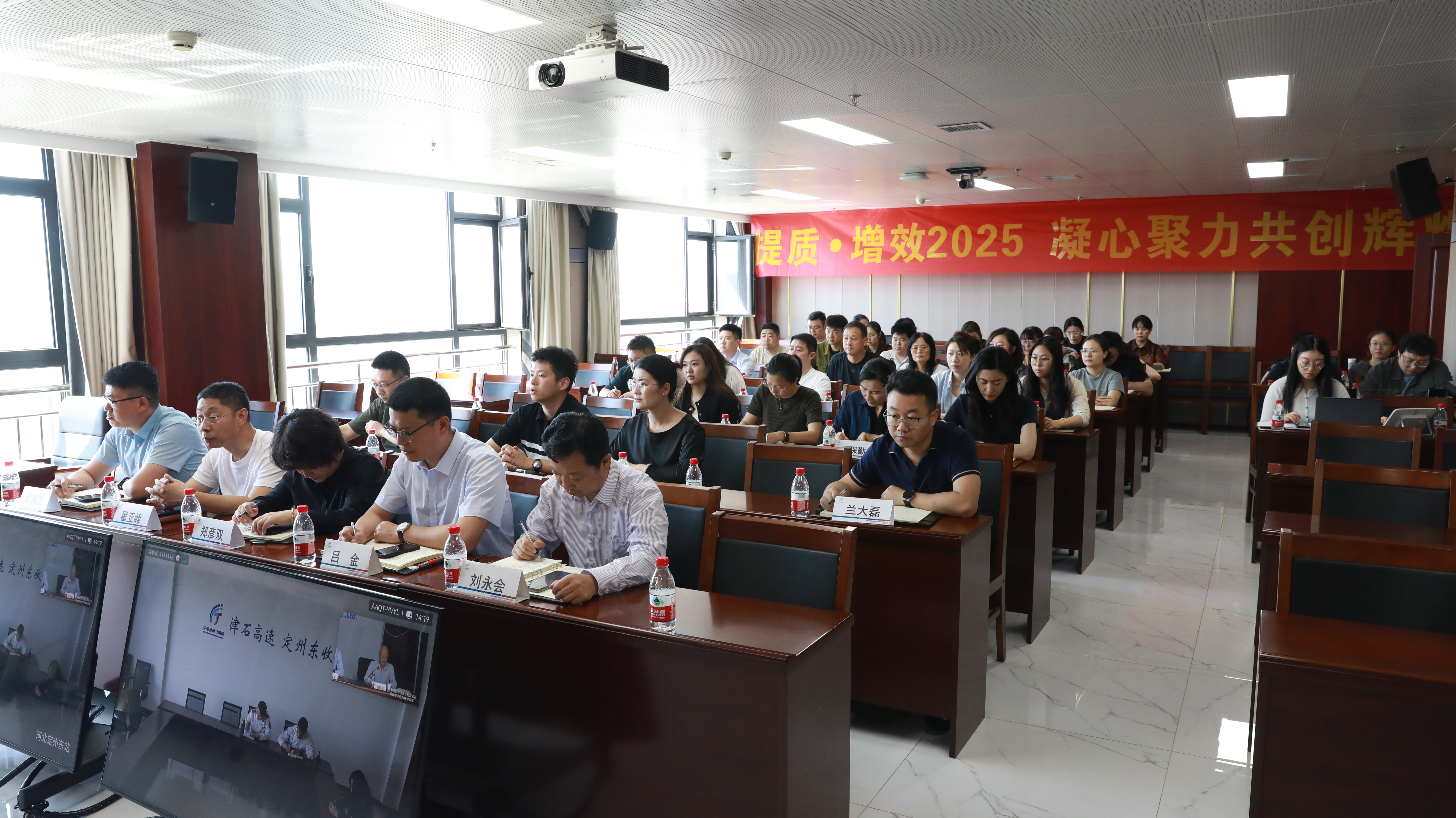 C:\Users\Administrator\Desktop\3.jpg C:\Users\Administrator\Desktop\3.jpg