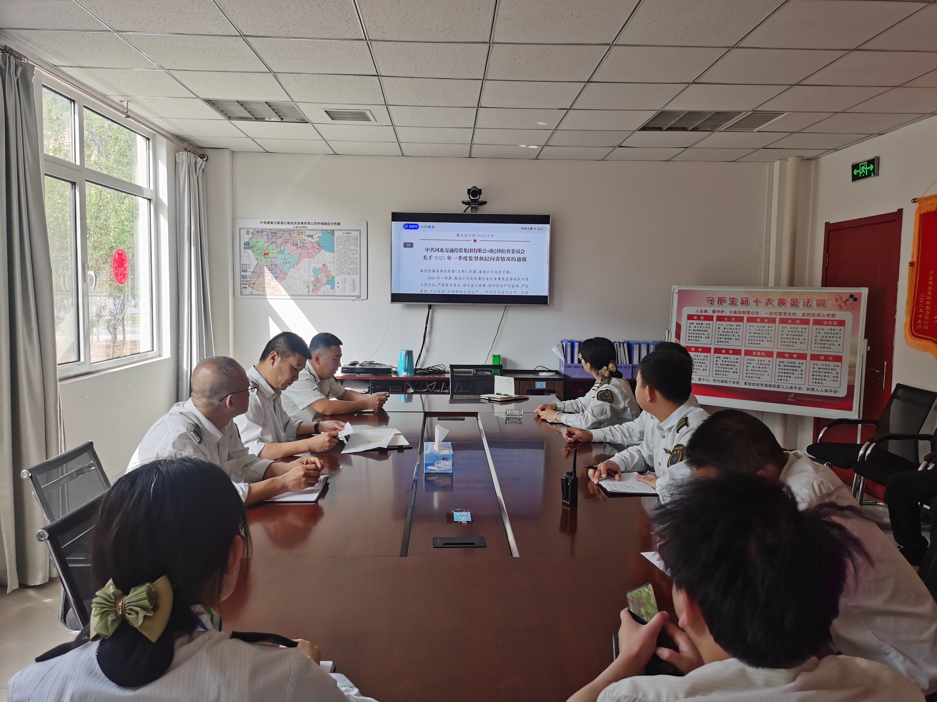 b854dd84a13d57887a618c36fc53086.jpg b854dd84a13d57887a618c36fc53086.jpg