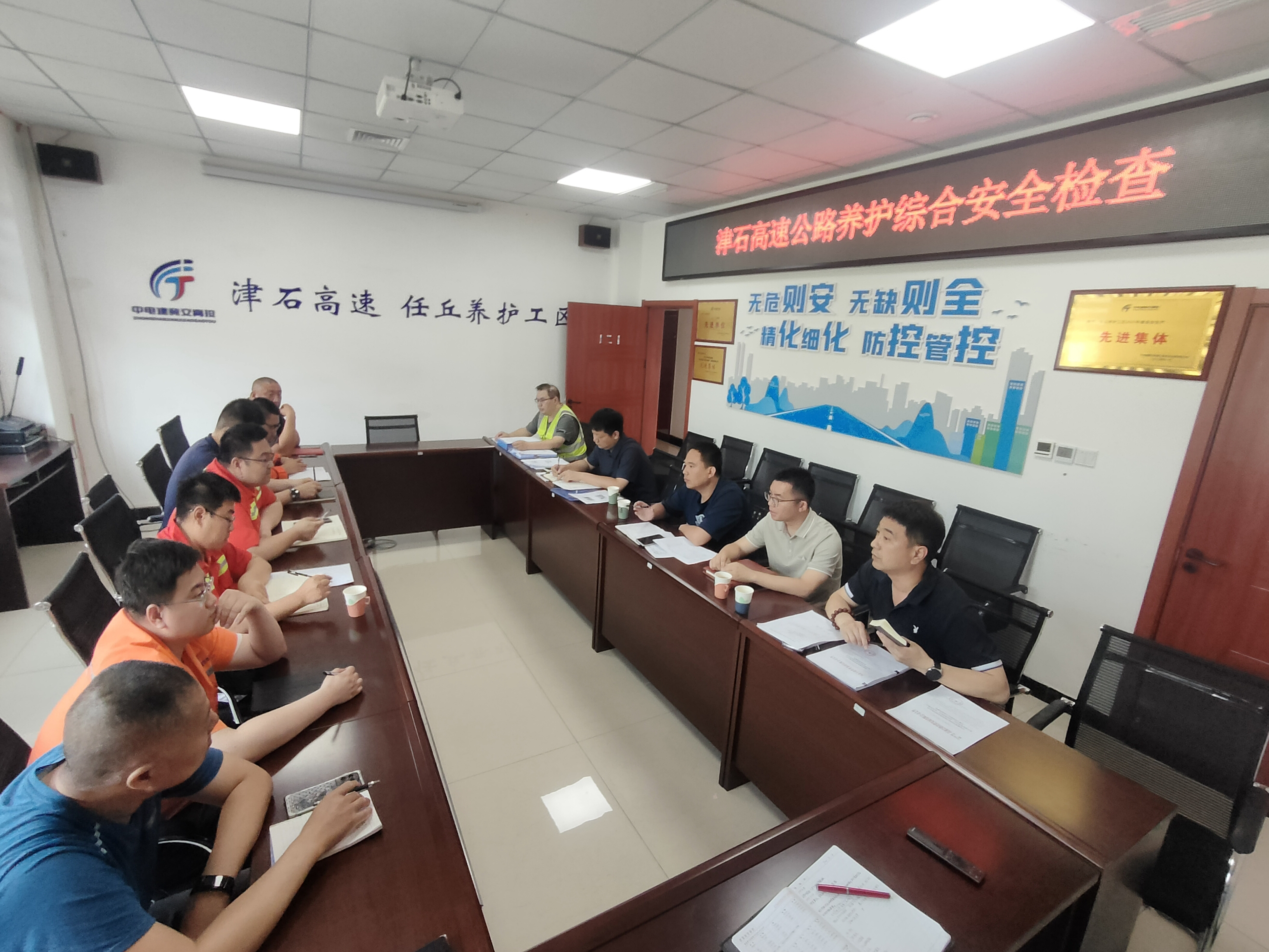 0c74b57416adbca36ac94cd604f23b4.jpg 0c74b57416adbca36ac94cd604f23b4.jpg