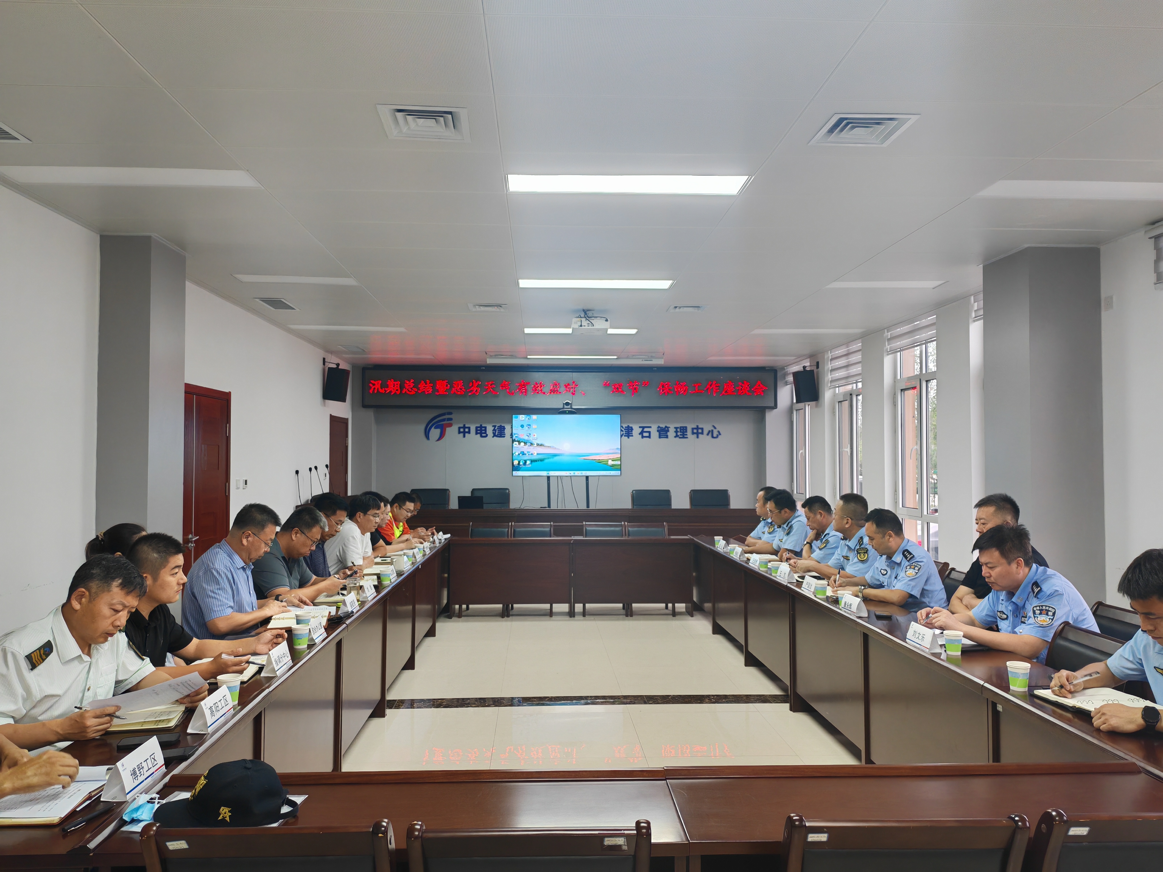 8f64ca526c86bf3172205897f7542e84.jpg 8f64ca526c86bf3172205897f7542e84.jpg