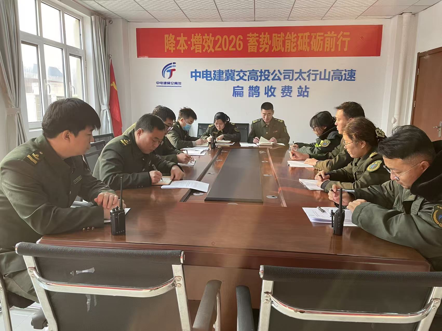 E:\赞龙桌面\a40fec5a721b5a8a132c58f0b84f9109.jpg