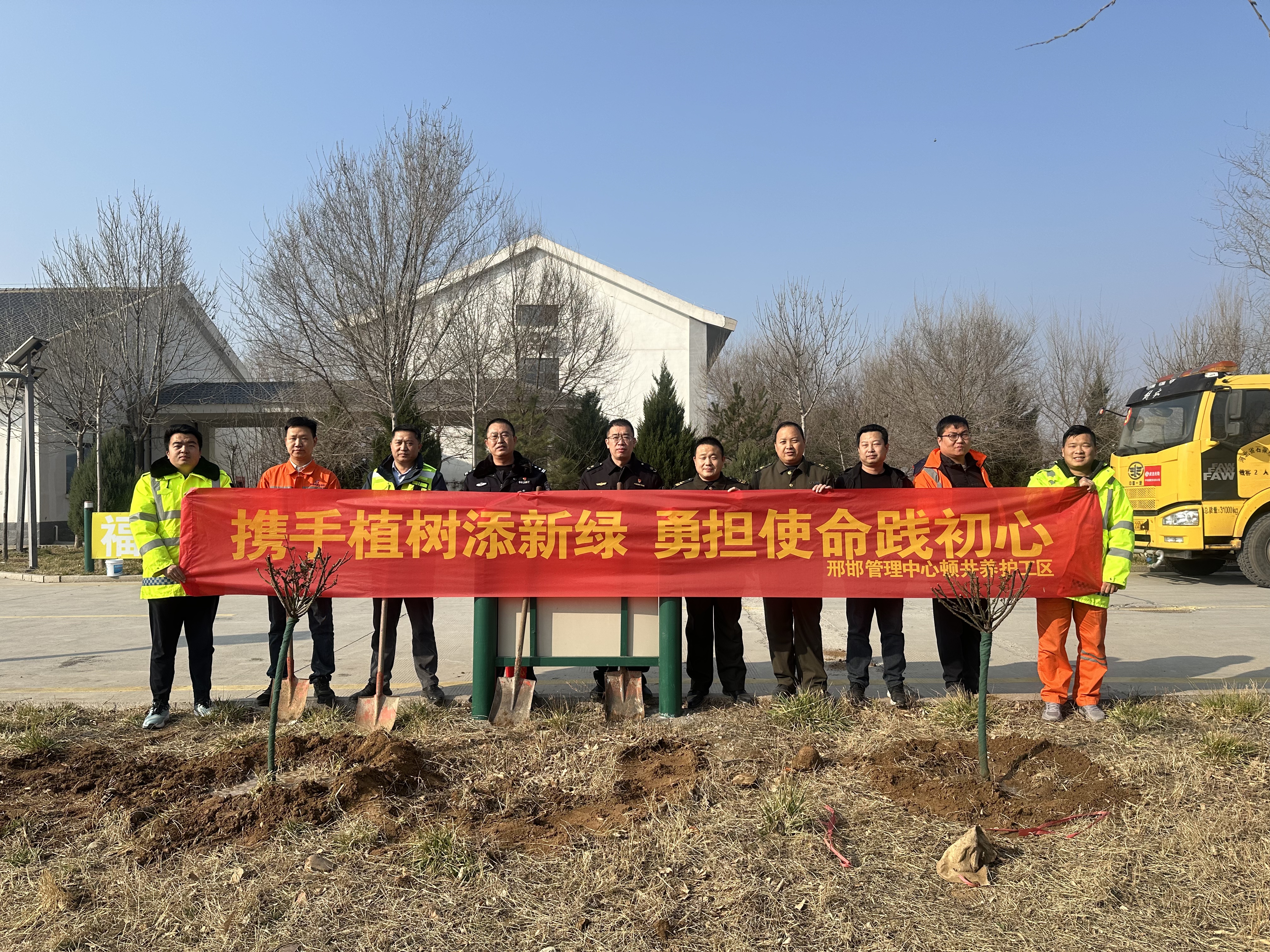 ee27d4d1ab6d6f3071fe89fecca21420.jpg ee27d4d1ab6d6f3071fe89fecca21420.jpg