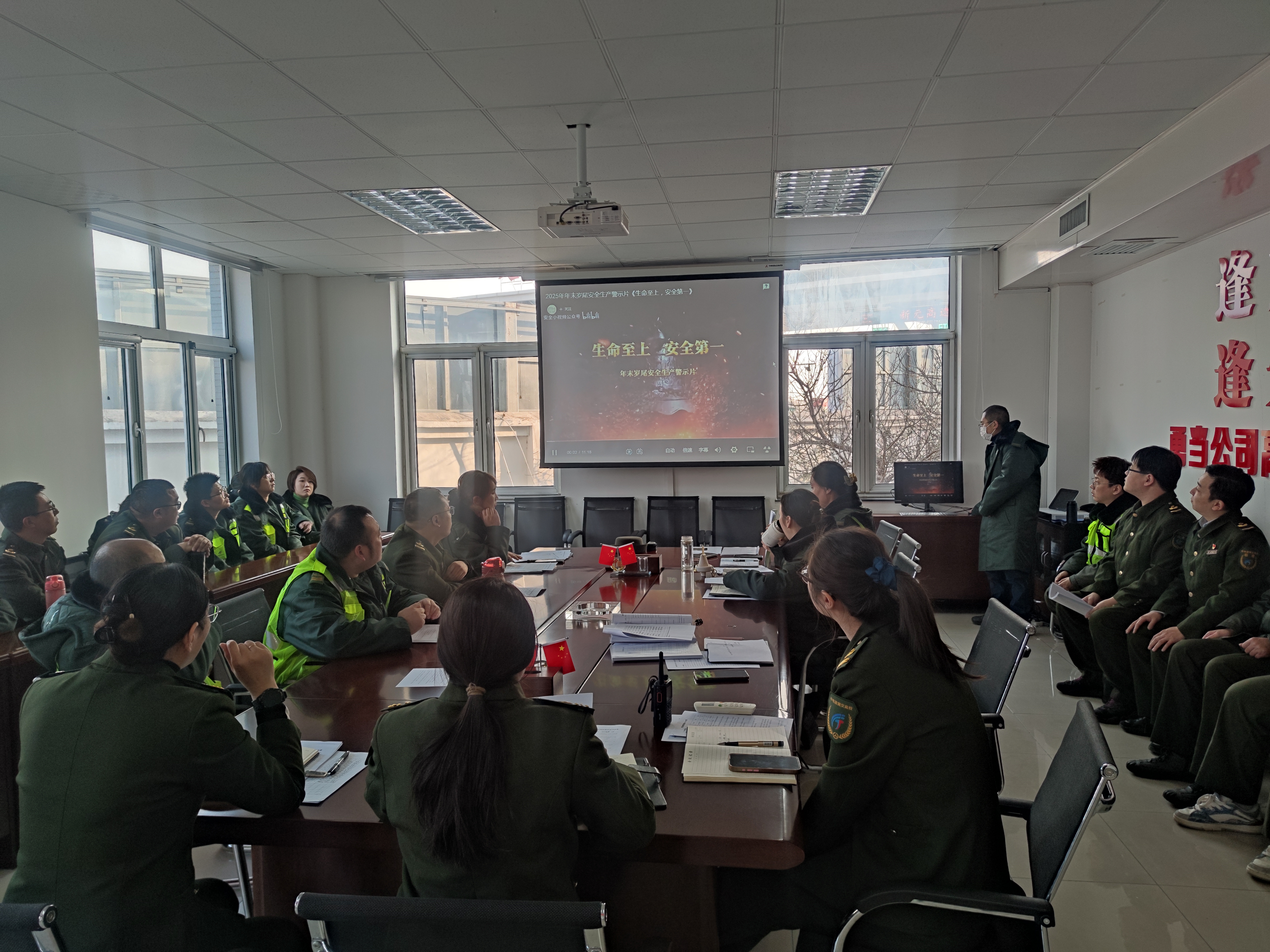 e00c22bf3a2b91813ea19789cfc0664a.jpg e00c22bf3a2b91813ea19789cfc0664a.jpg