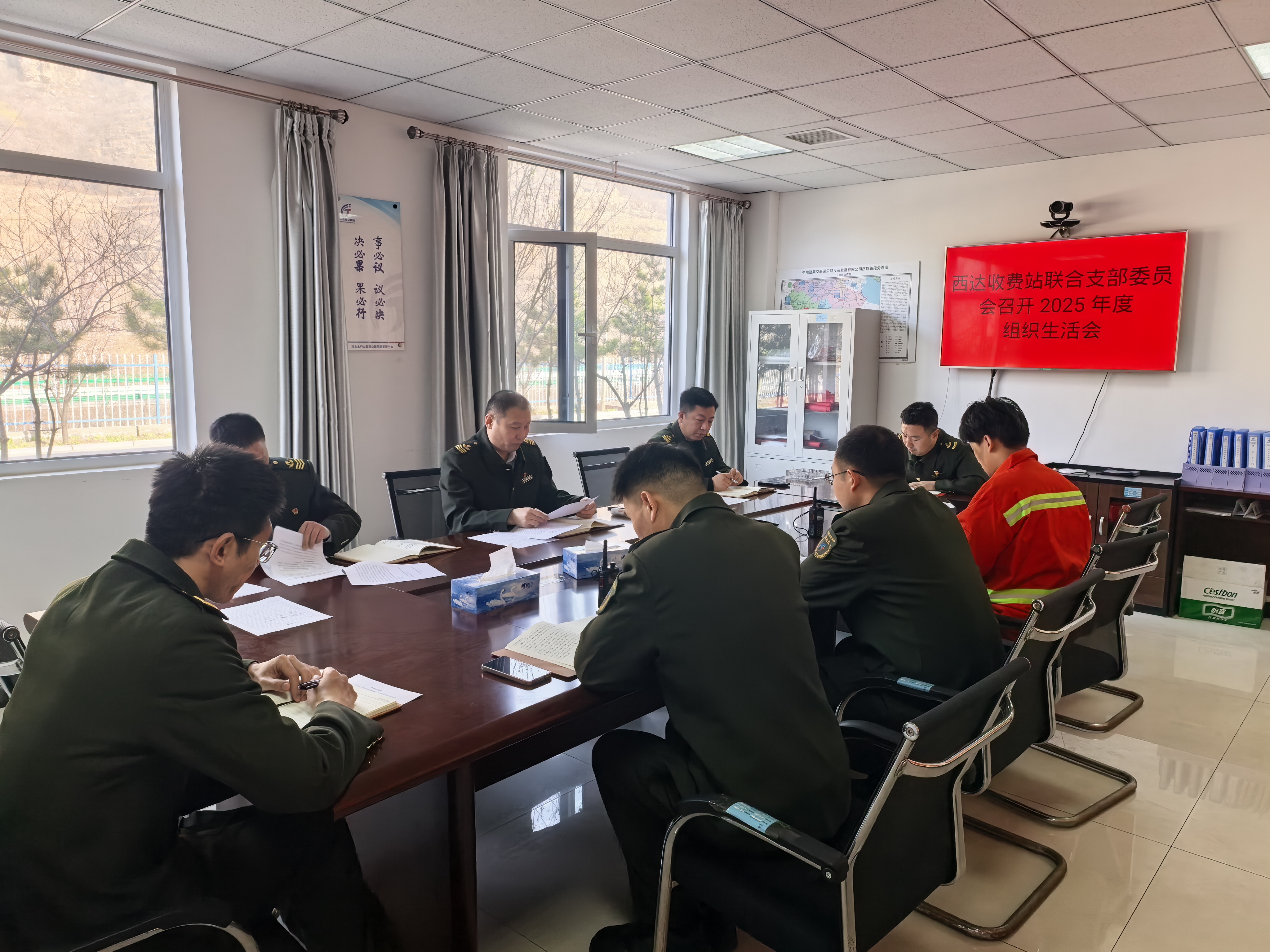 daa6ccac0bf1ed47d8bb6da0ab3cf73e.jpg daa6ccac0bf1ed47d8bb6da0ab3cf73e.jpg